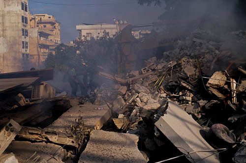 Israel targeted 3 residential buildings in the city of Tyre, Leb
