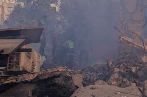 Israel targeted 3 residential buildings in the city of Tyre, Leb